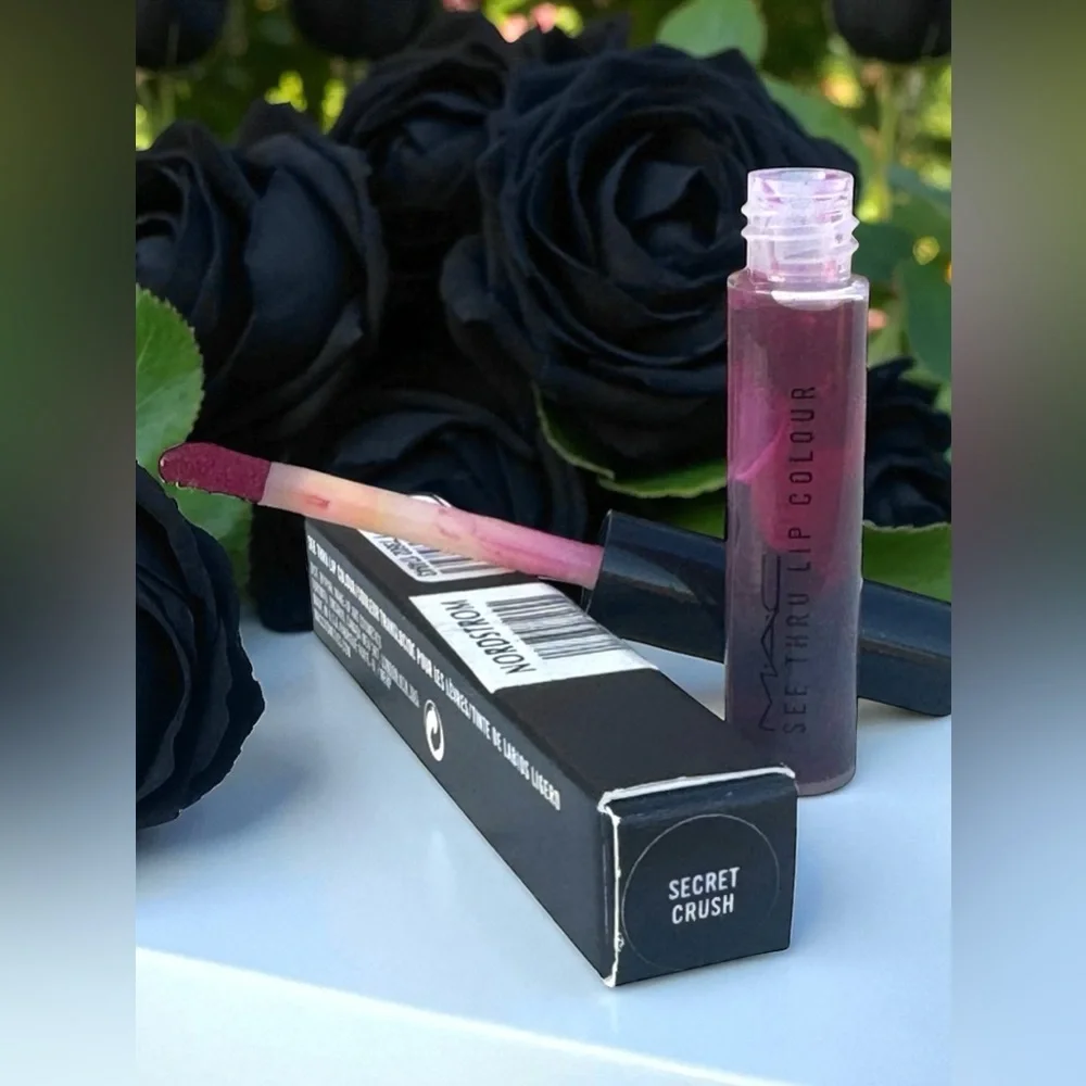 MAC SECRET CRUSH See Thru Lip Colour. LIMITED EDITION. NEW IN BOX.